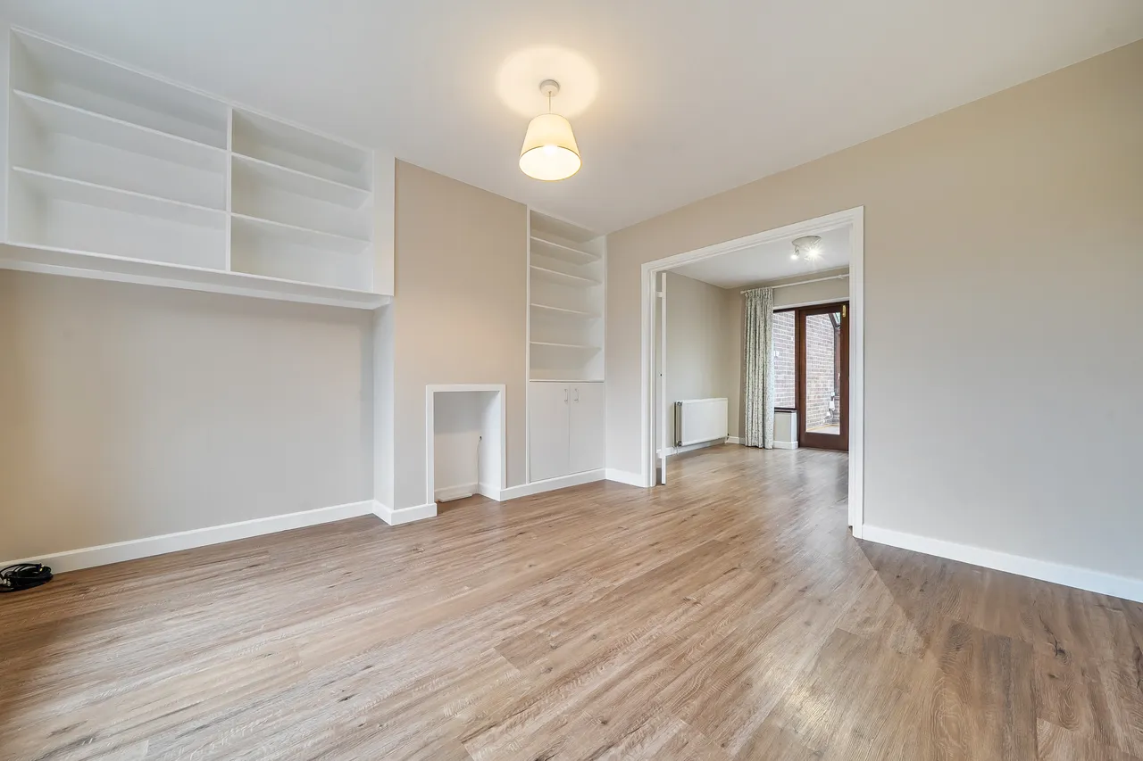 Cootes Avenue, Horsham, RH12, photo 4
