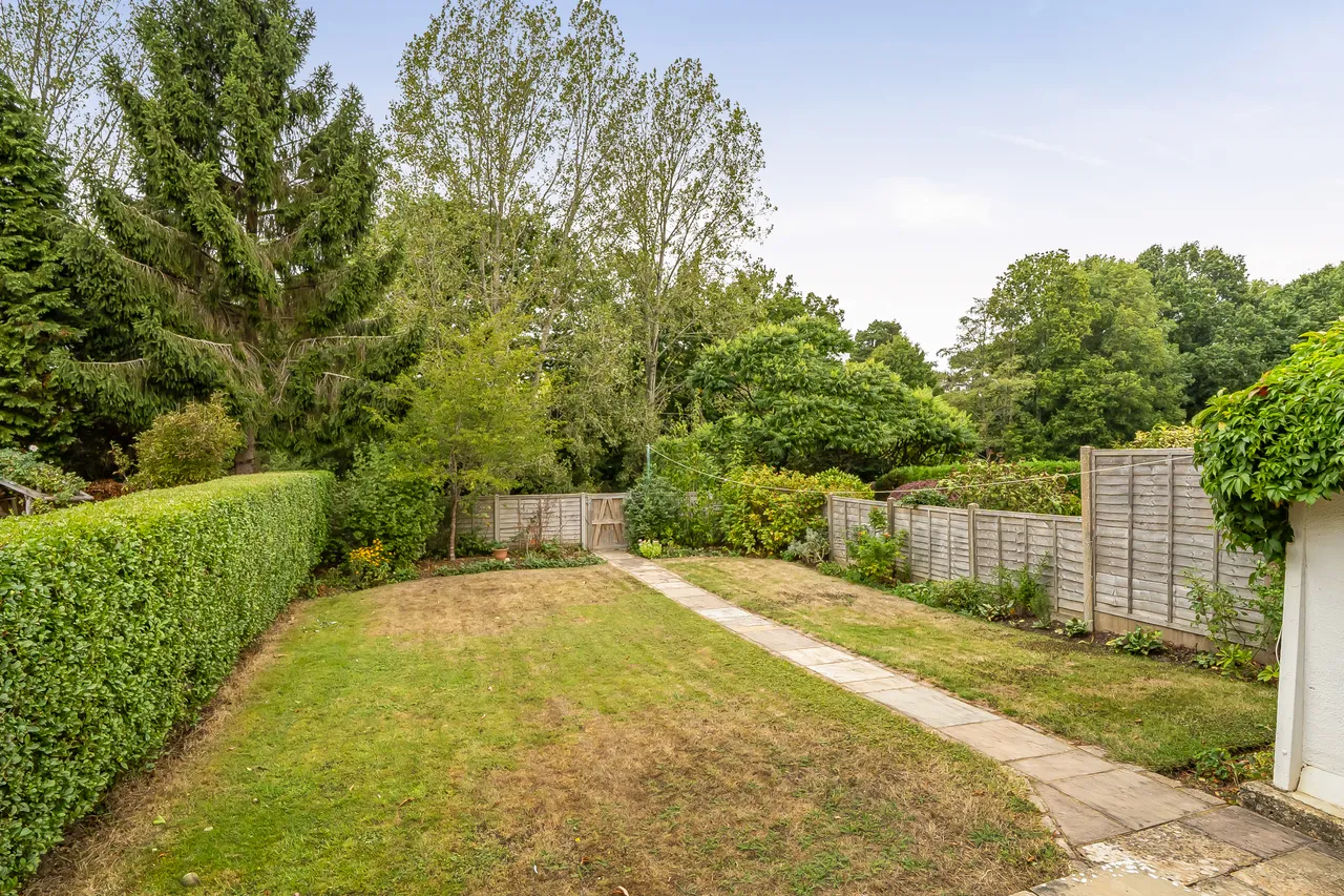 Cootes Avenue, Horsham, RH12, photo 7