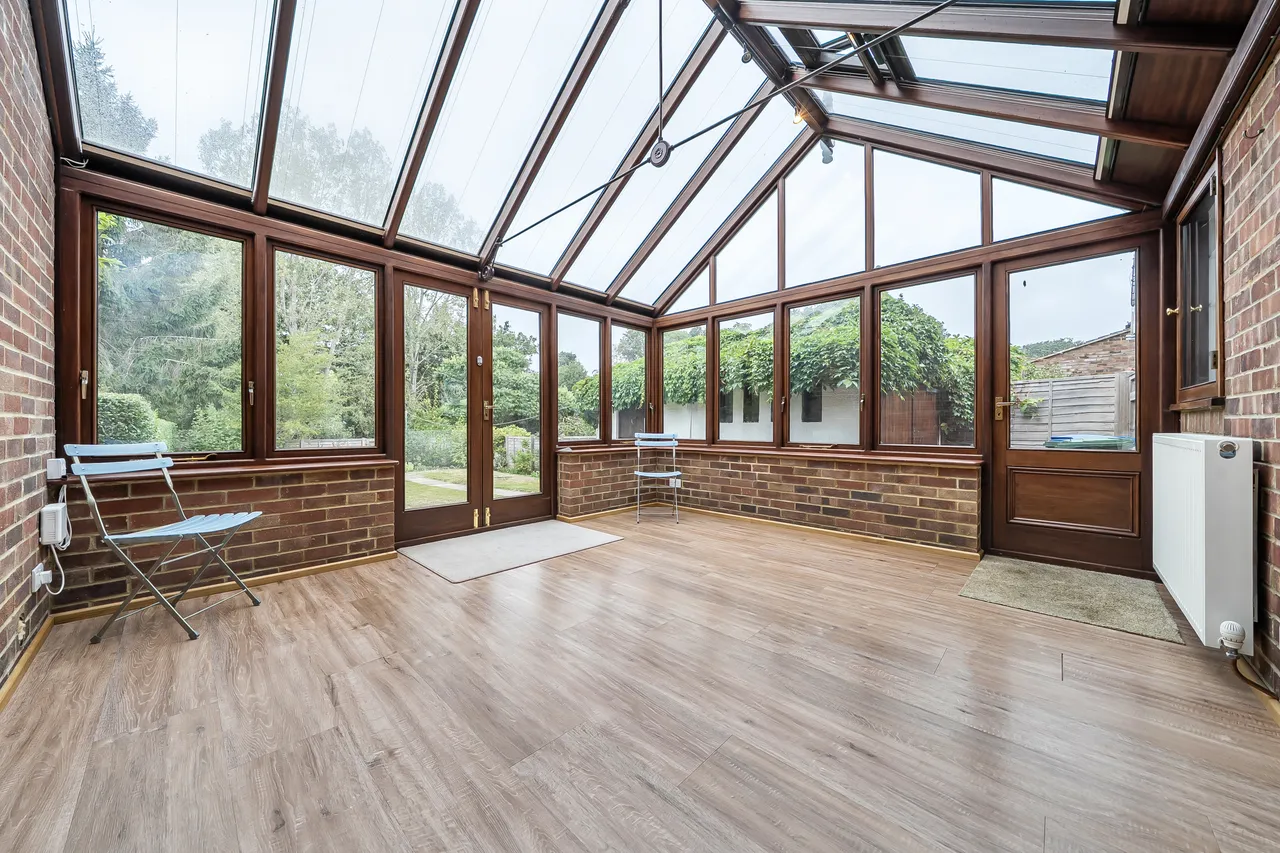 Cootes Avenue, Horsham, RH12, photo 5