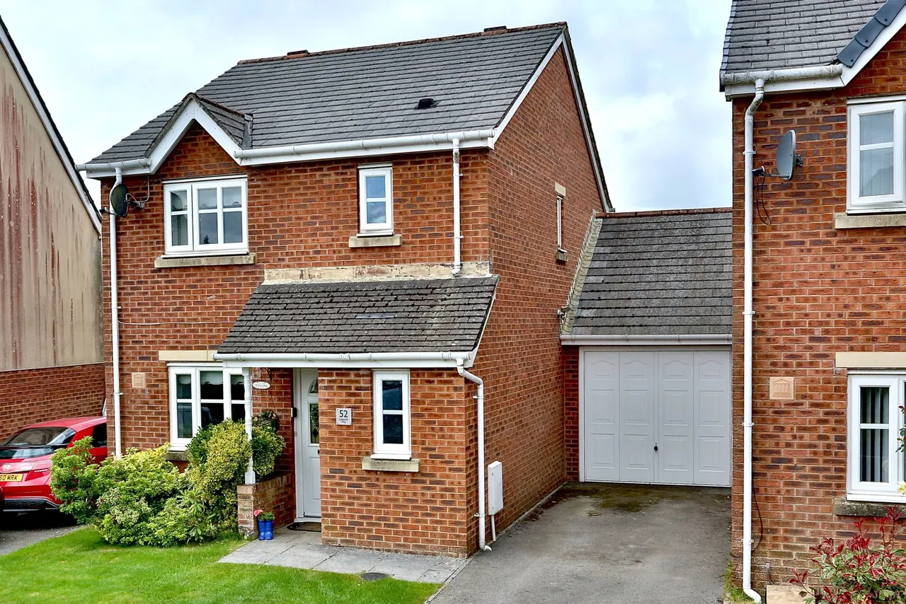 3 bed house for sale, Lakeside Way, Nantyglo, NP23