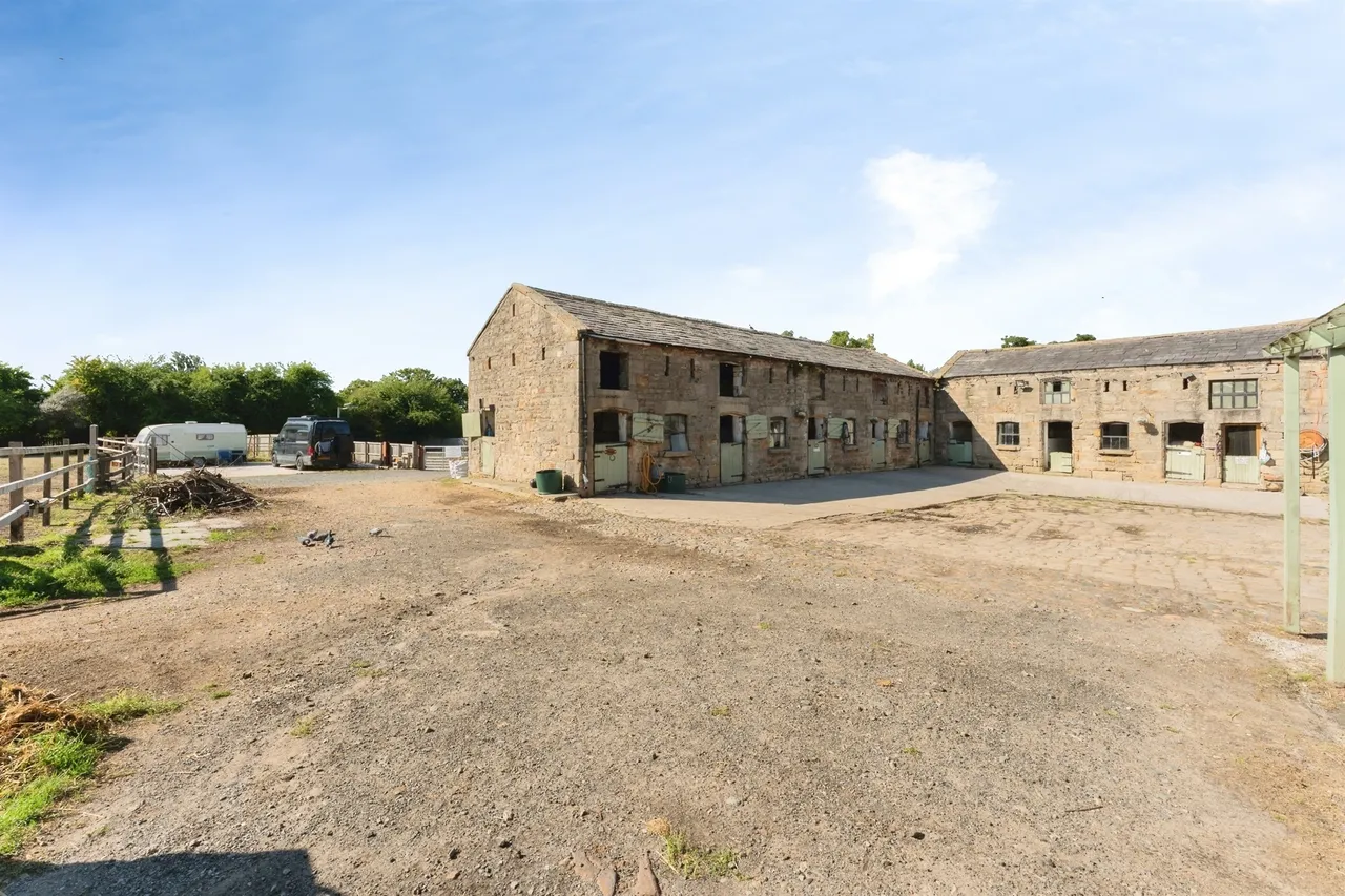 Bidston Village Road, Prenton, photo 5