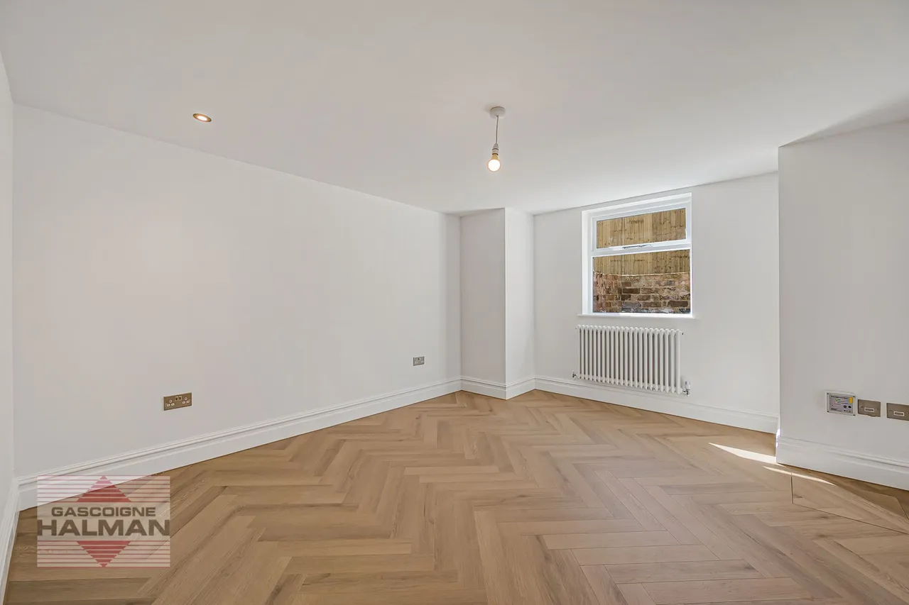 Highfield Avenue, Sale, photo 18