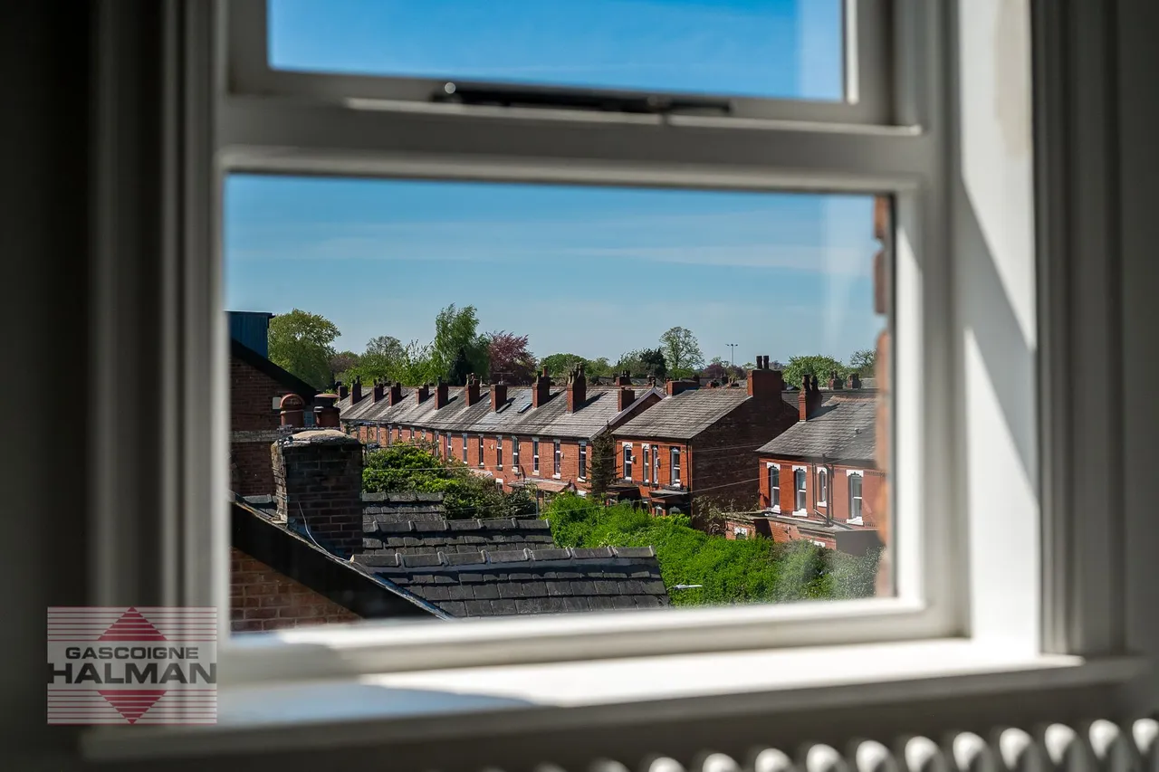 Highfield Avenue, Sale, photo 39
