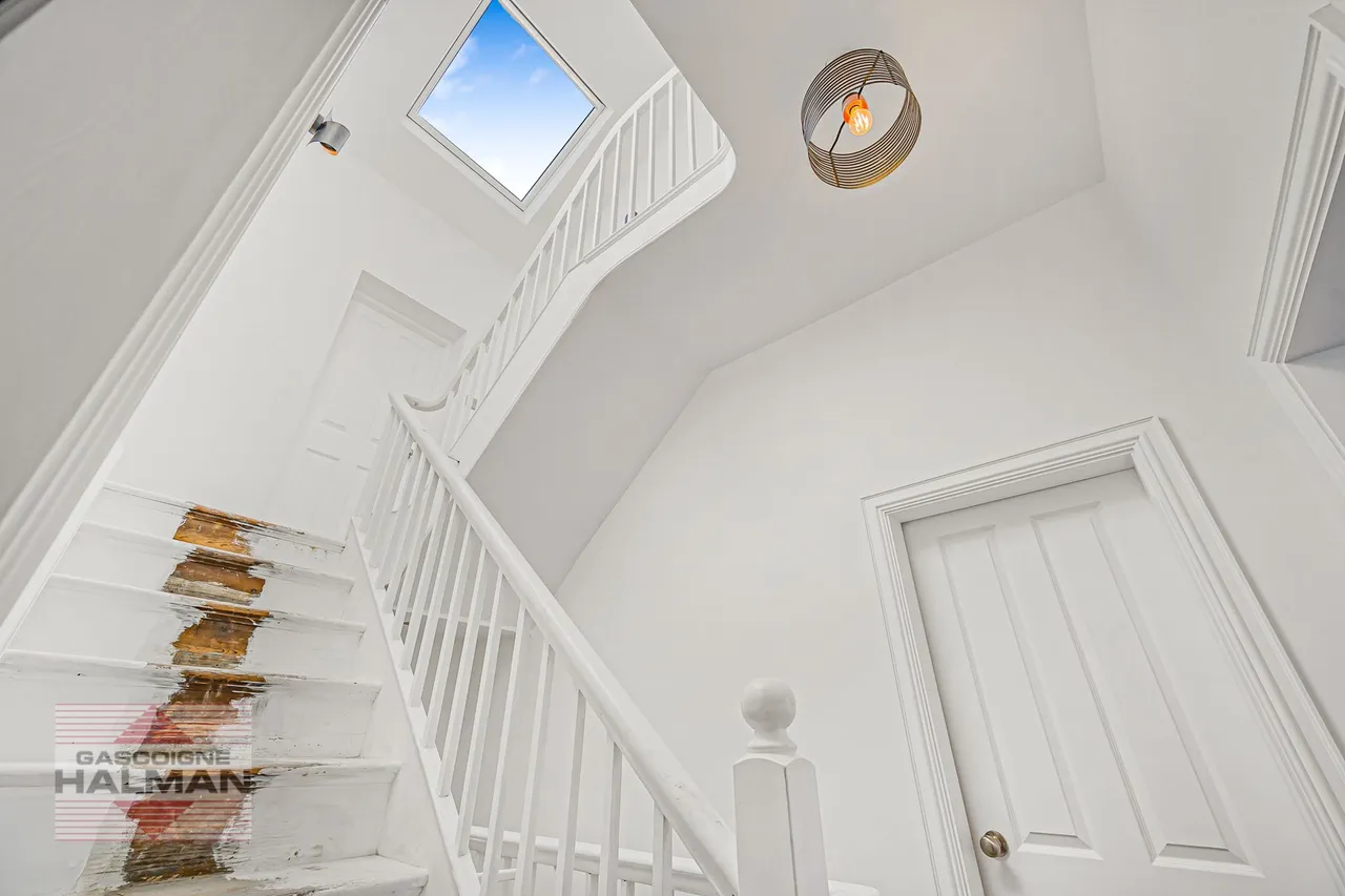 Highfield Avenue, Sale, photo 33