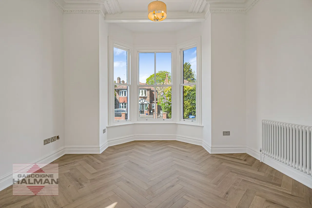 Highfield Avenue, Sale, photo 6