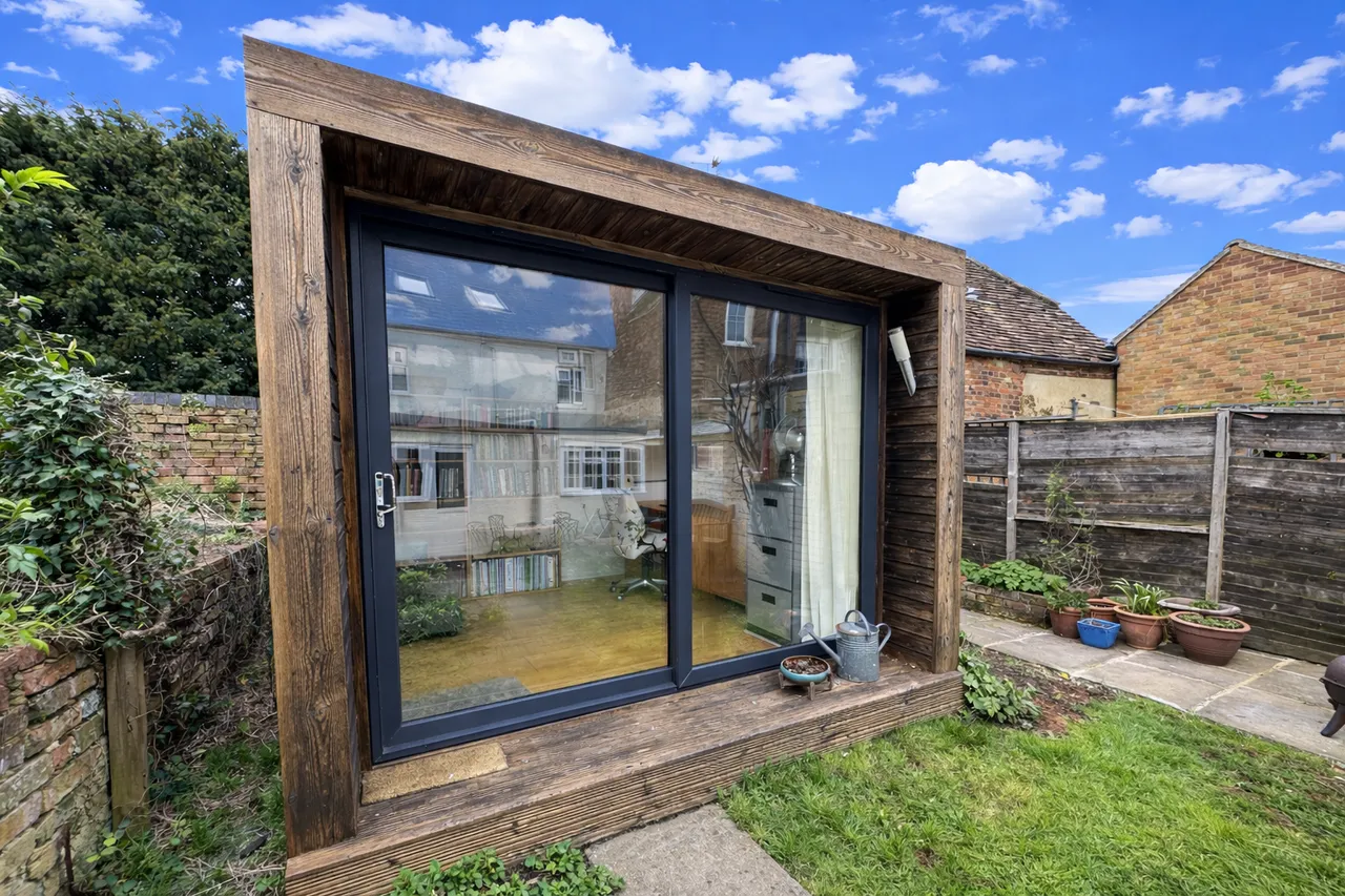 Manor Street, Buckingham, photo 12