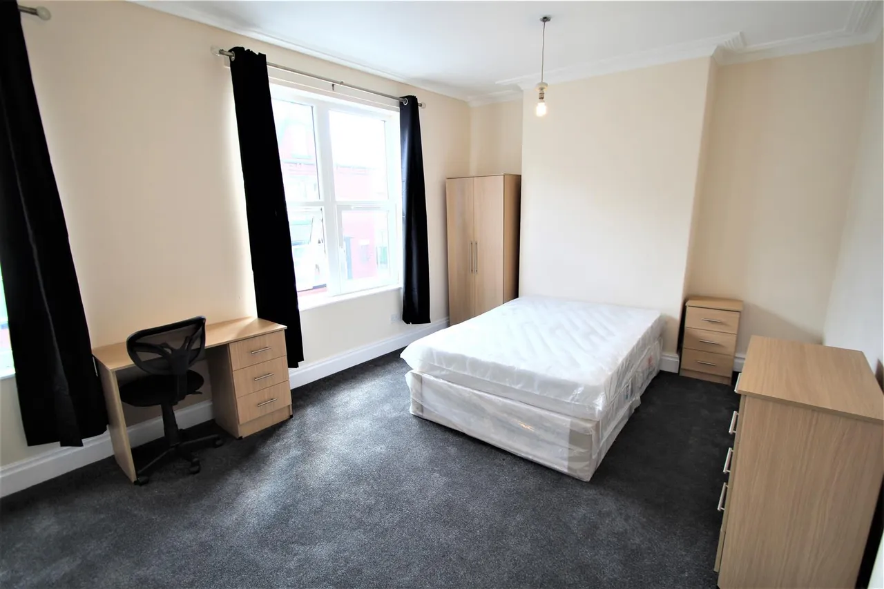 Winston Gardens, Headingley, LS6, photo 7