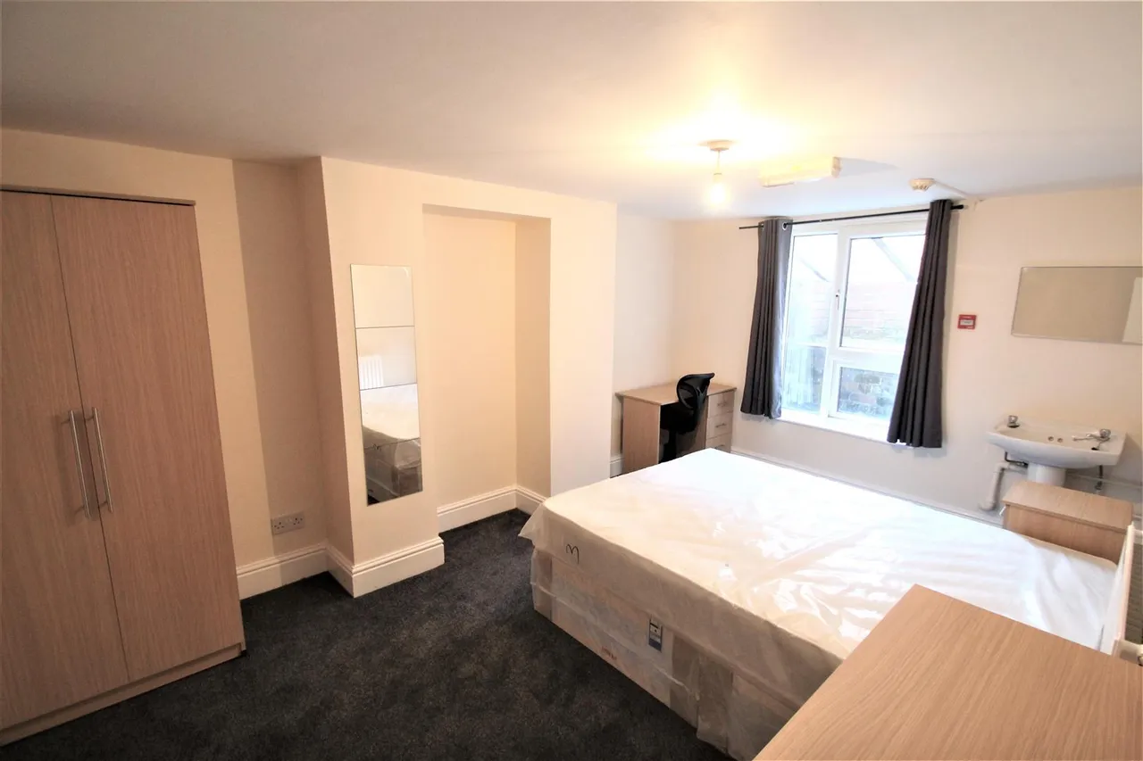Winston Gardens, Headingley, LS6, photo 4