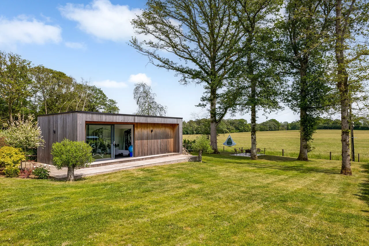 Deerlands Lane, Dunsfold, GU8, photo 4