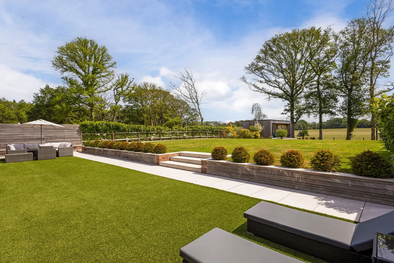 5 bed house for sale — Deerlands Lane, Dunsfold, GU8