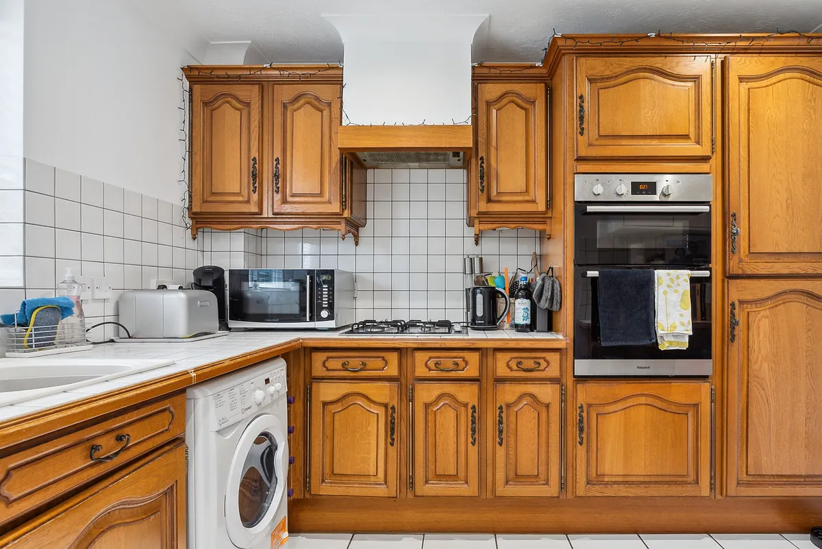 St. Charles Place, Weybridge, KT13, photo 12