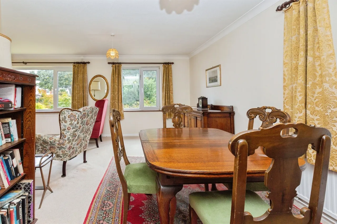 Langdon Avenue, Aylesbury, HP21, photo 5