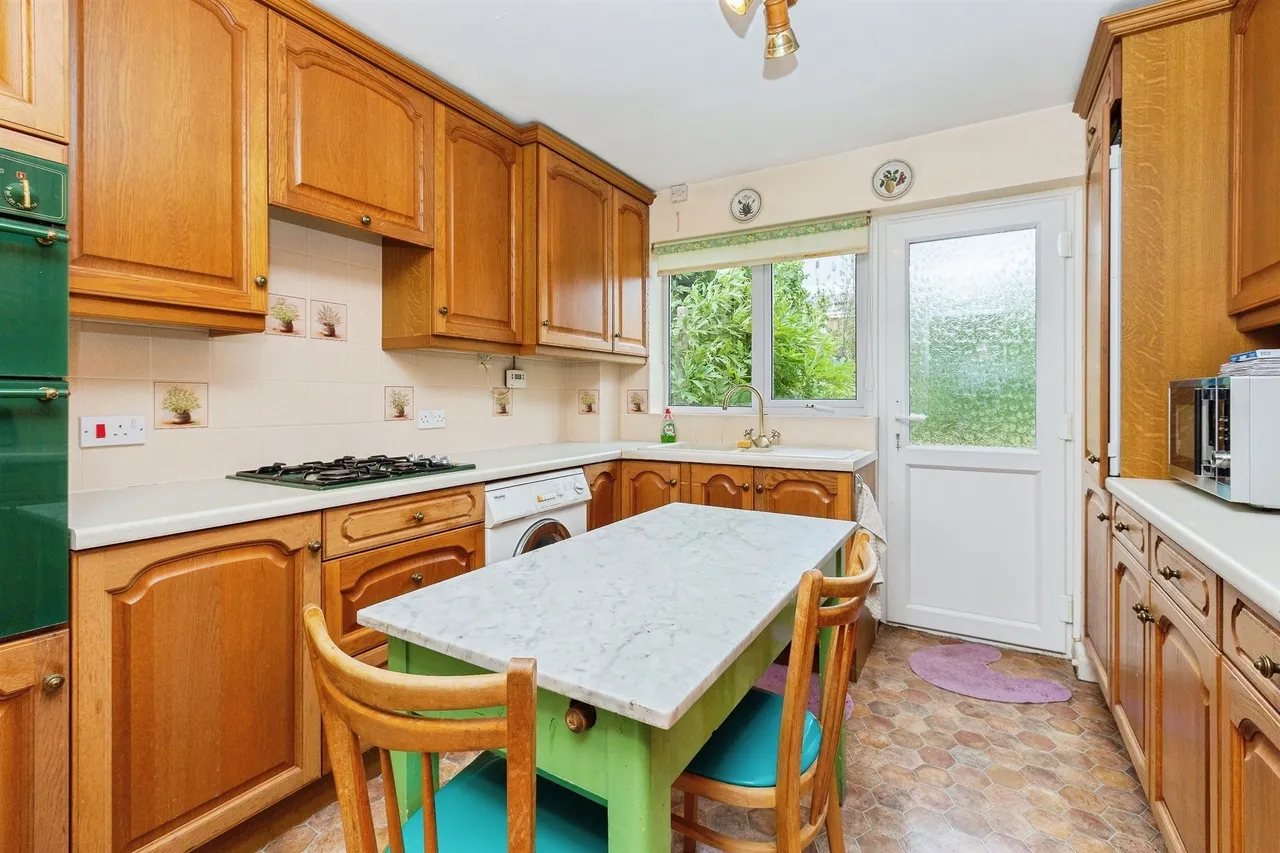 Langdon Avenue, Aylesbury, HP21, photo 6
