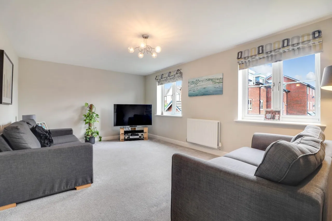Walton Park Street, Castleford, WF10, photo 9