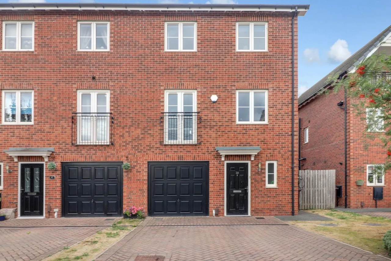 Walton Park Street, Castleford, WF10, photo 33