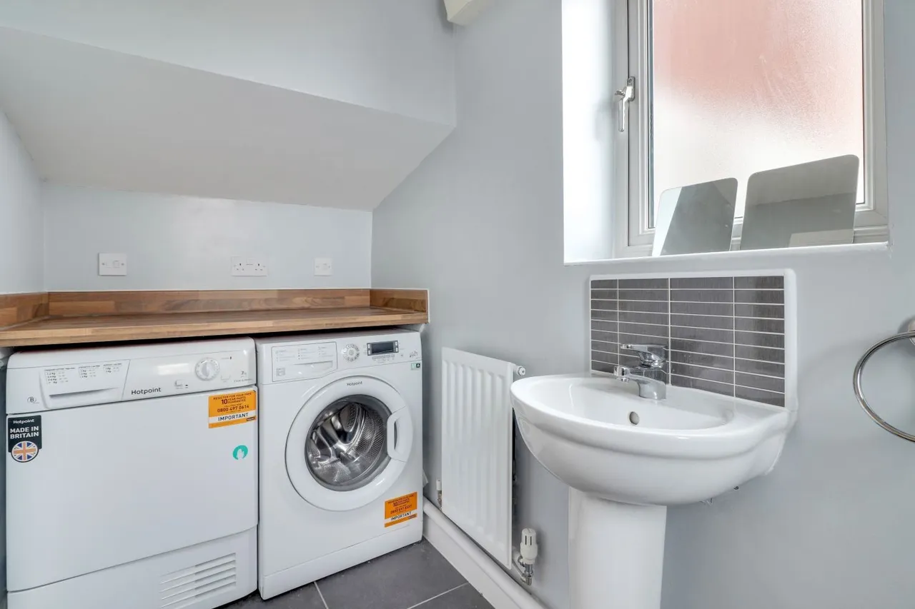 Walton Park Street, Castleford, WF10, photo 25