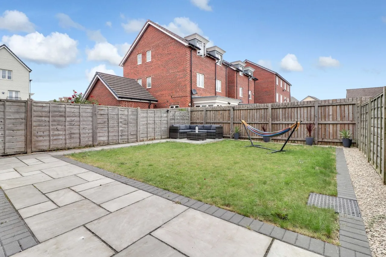 Walton Park Street, Castleford, WF10, photo 28