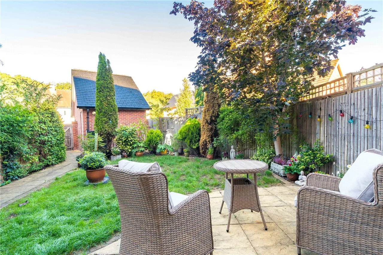Griffin Close, Wimborne, BH21, photo 20