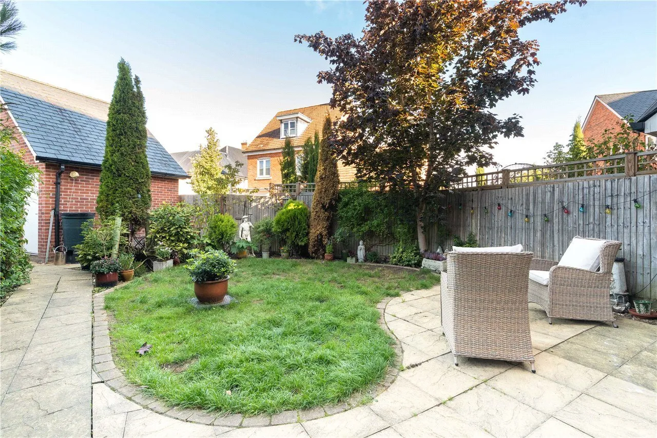 Griffin Close, Wimborne, BH21, photo 19