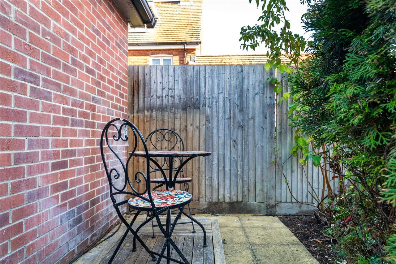Griffin Close, Wimborne, BH21, photo 32