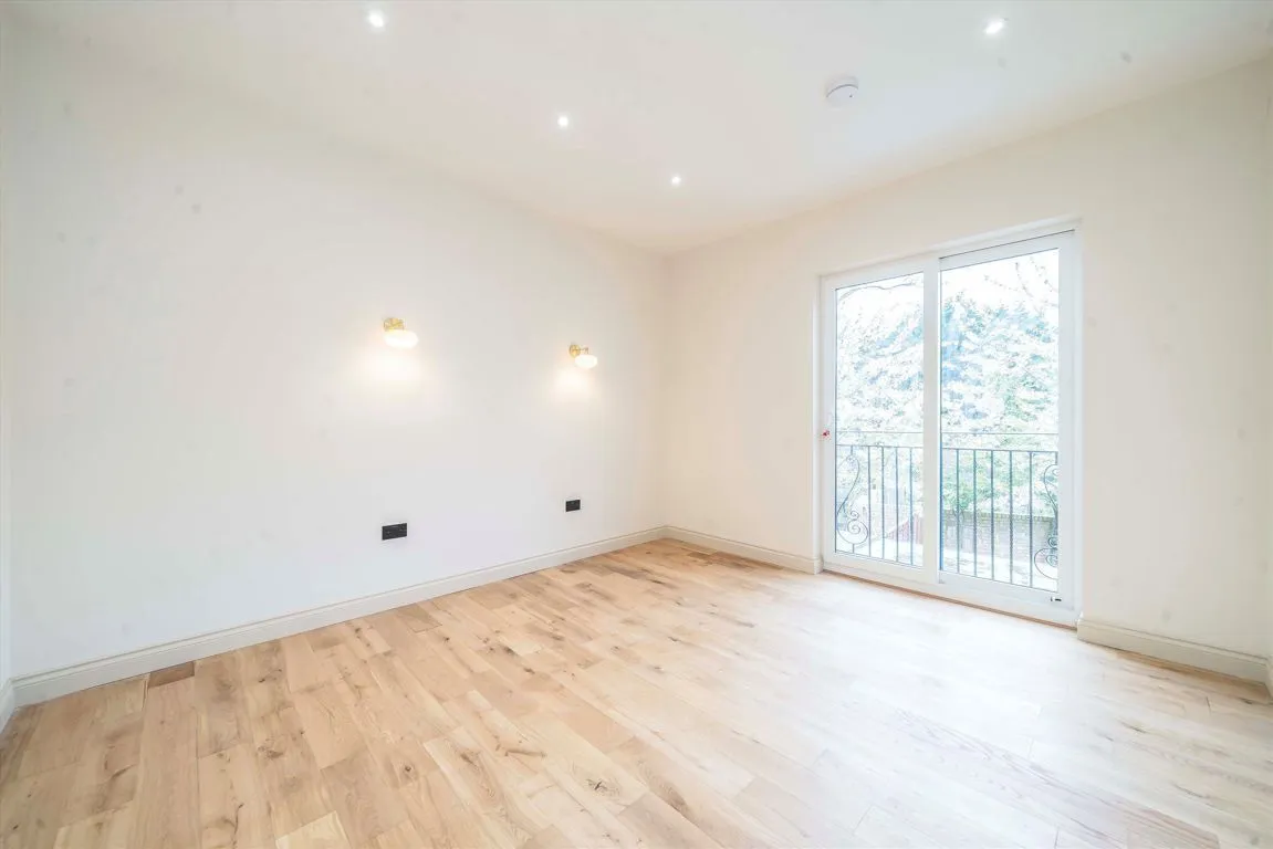 Avenue Gardens, W3, photo 4