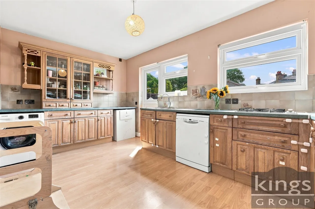 Clarendon Road, Cheshunt, EN8, photo 7
