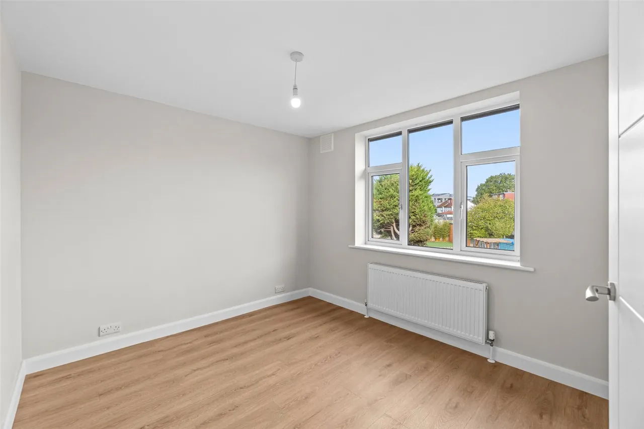Collingwood Close, Twickenham, TW2, photo 8