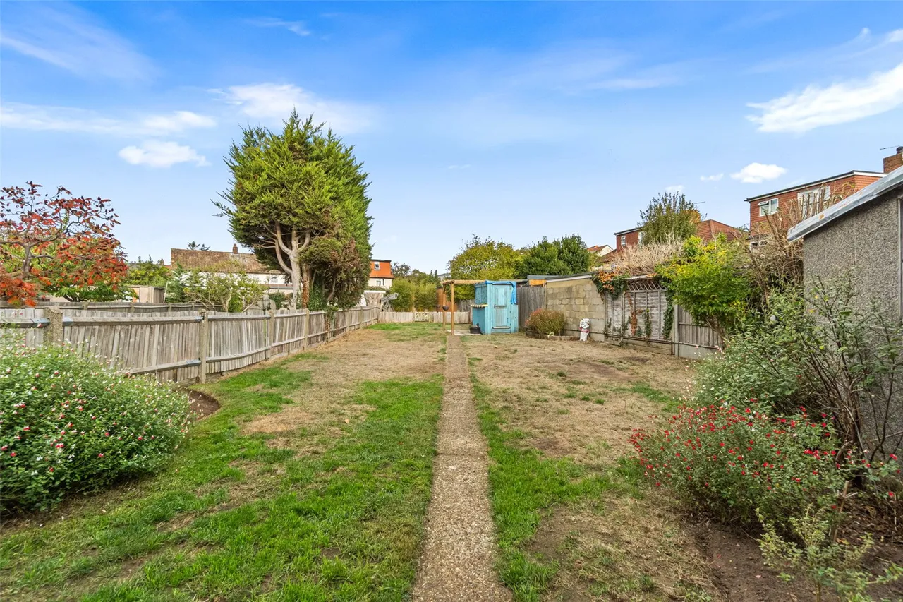 Collingwood Close, Twickenham, TW2, photo 5