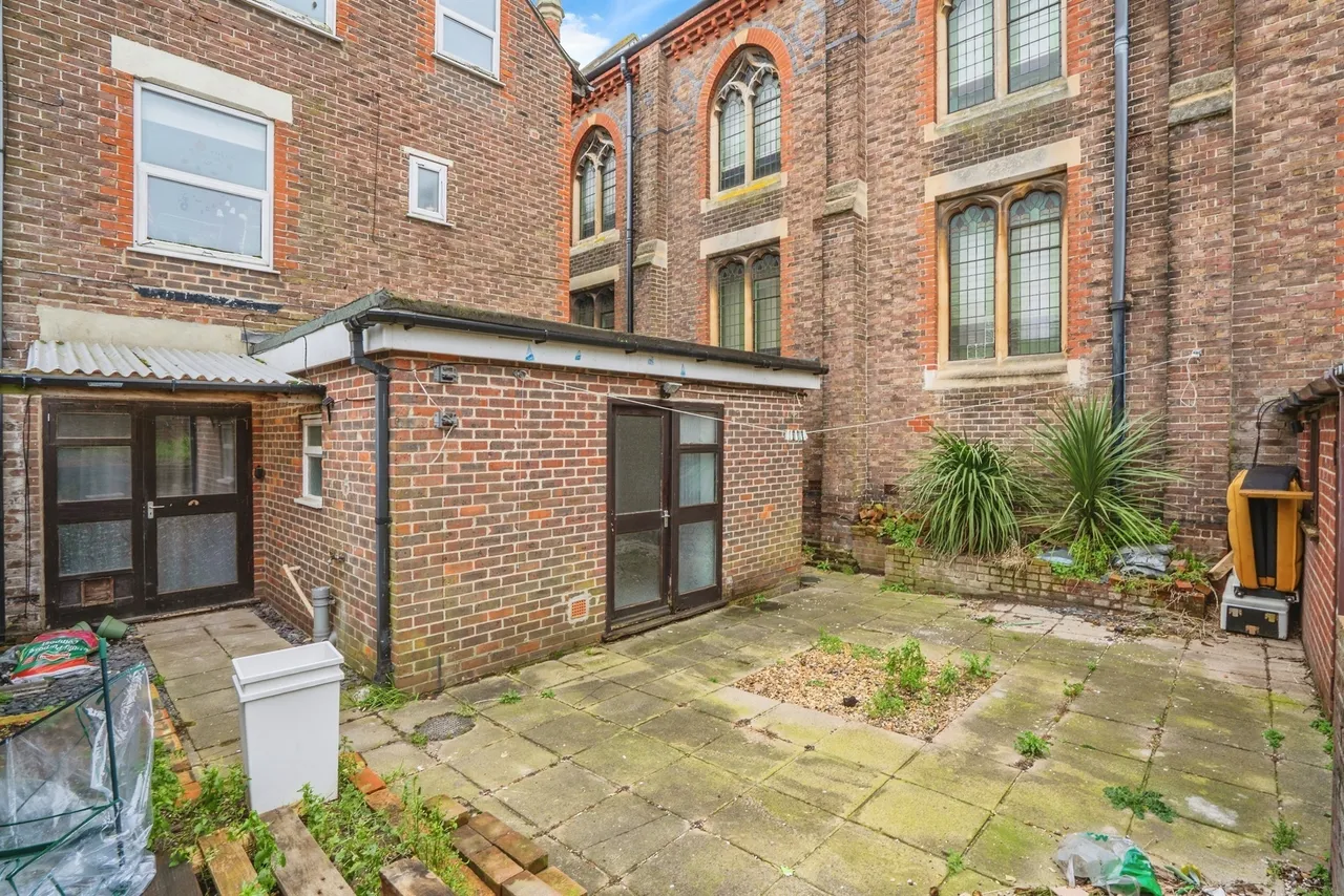 Powerscourt Road, Portsmouth, photo 10