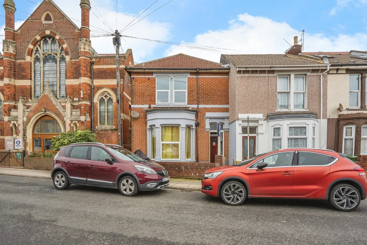 1 bed flat for sale — Powerscourt Road, Portsmouth