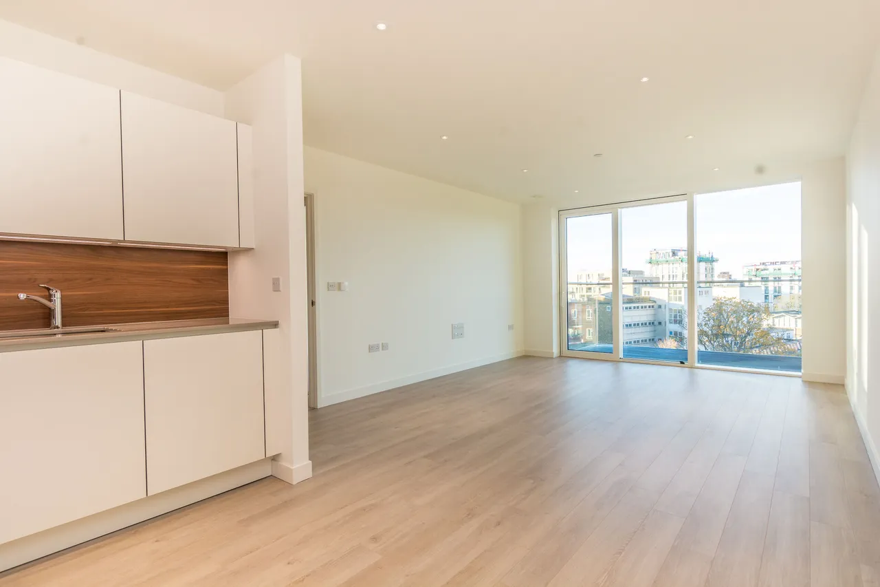 46 Skyline Apartments, Devan Grove, London, photo 2