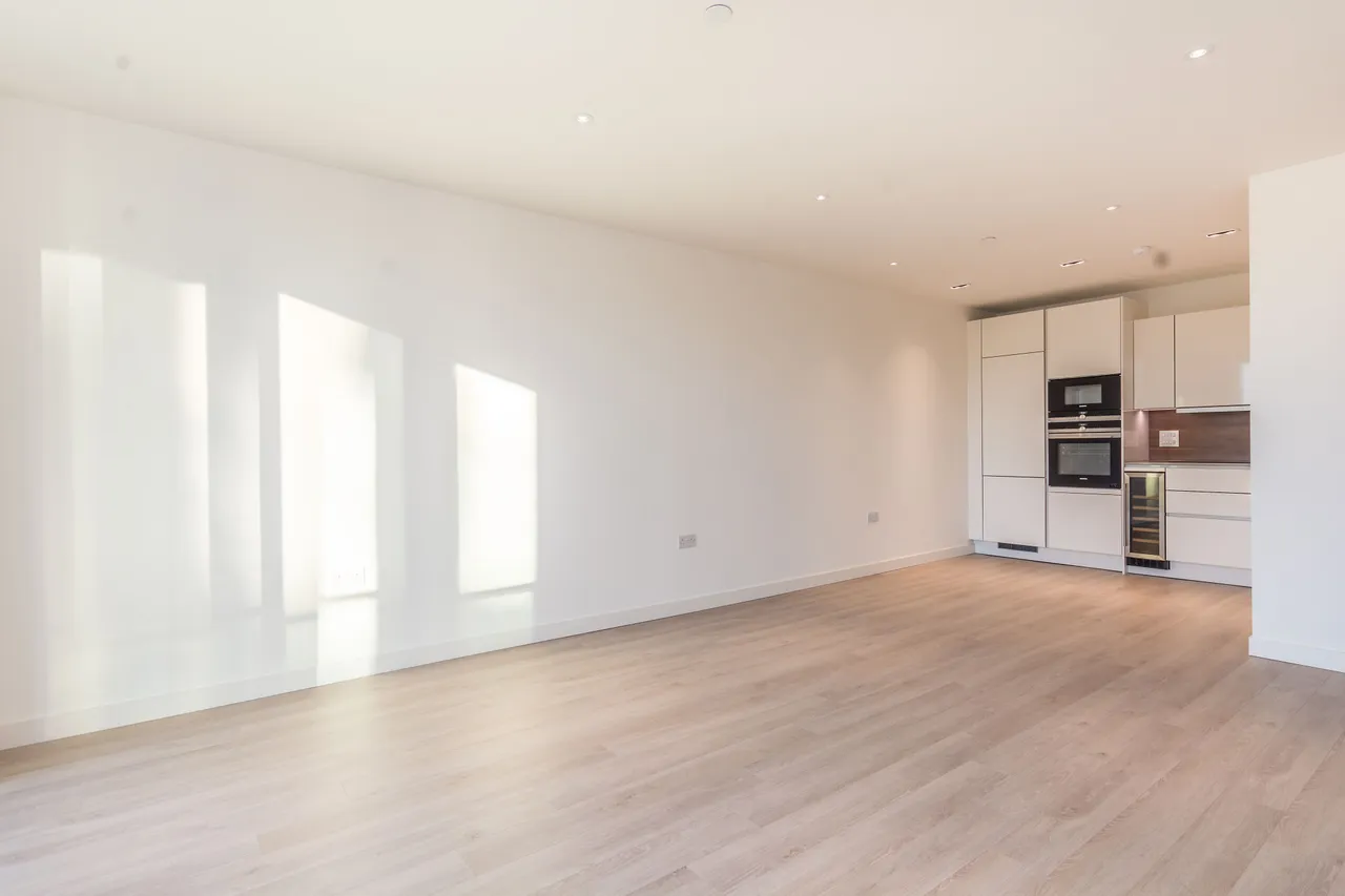 46 Skyline Apartments, Devan Grove, London, photo 7
