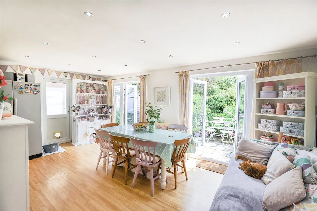 Drakes Drive, St. Albans, Hertfordshire, AL1 5AG, photo 4