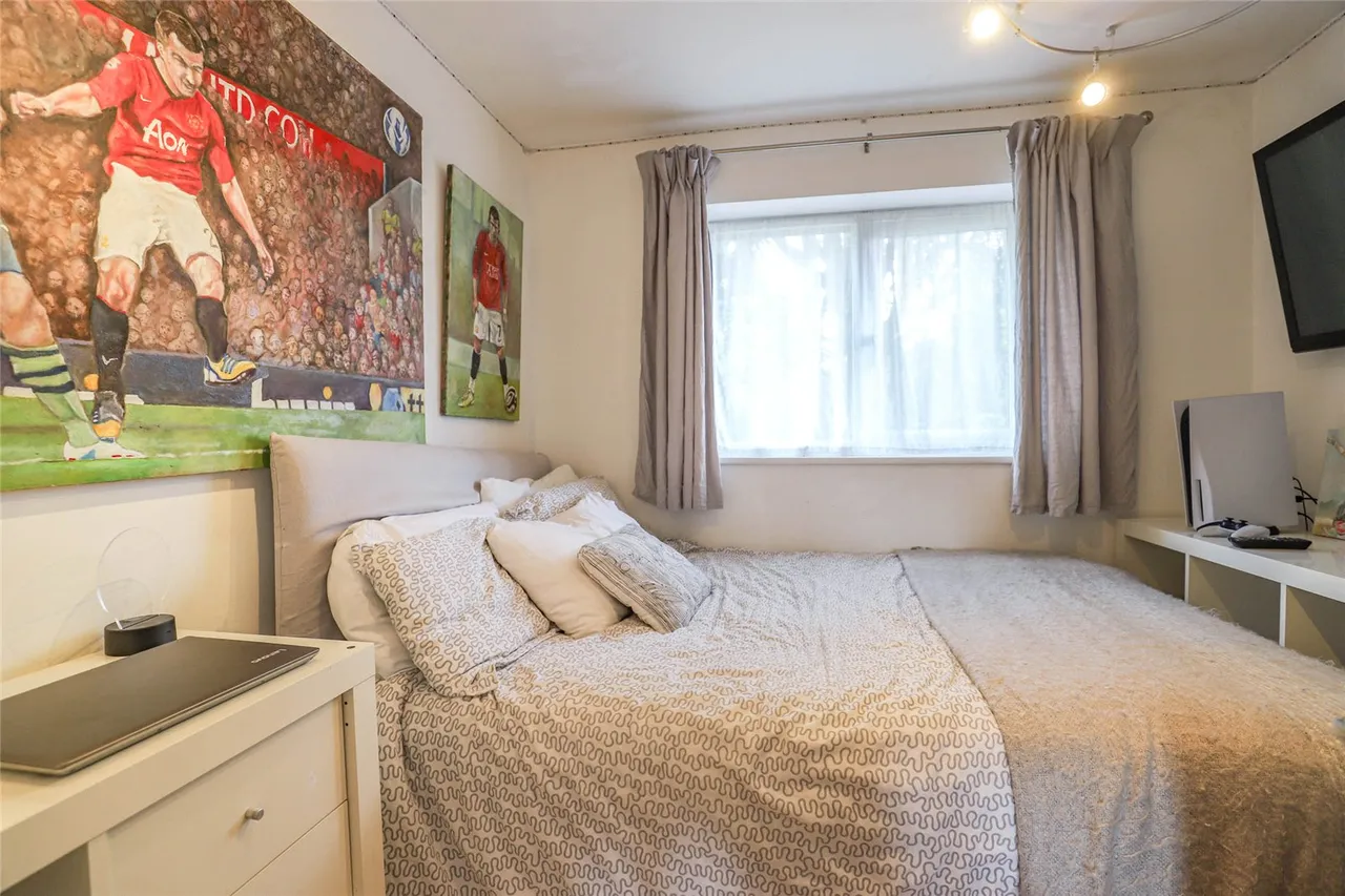 Drakes Drive, St. Albans, Hertfordshire, AL1 5AG, photo 7