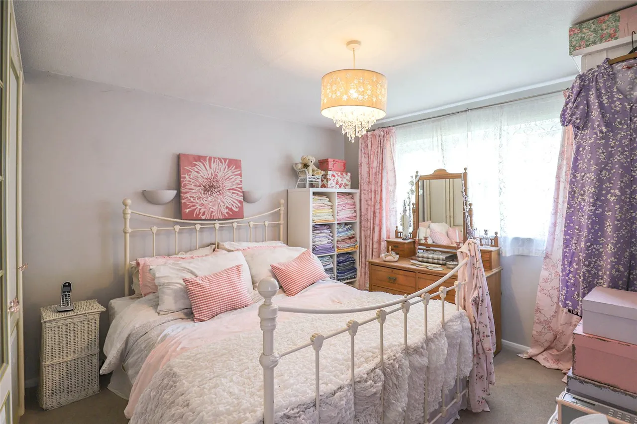 Drakes Drive, St. Albans, Hertfordshire, AL1 5AG, photo 9