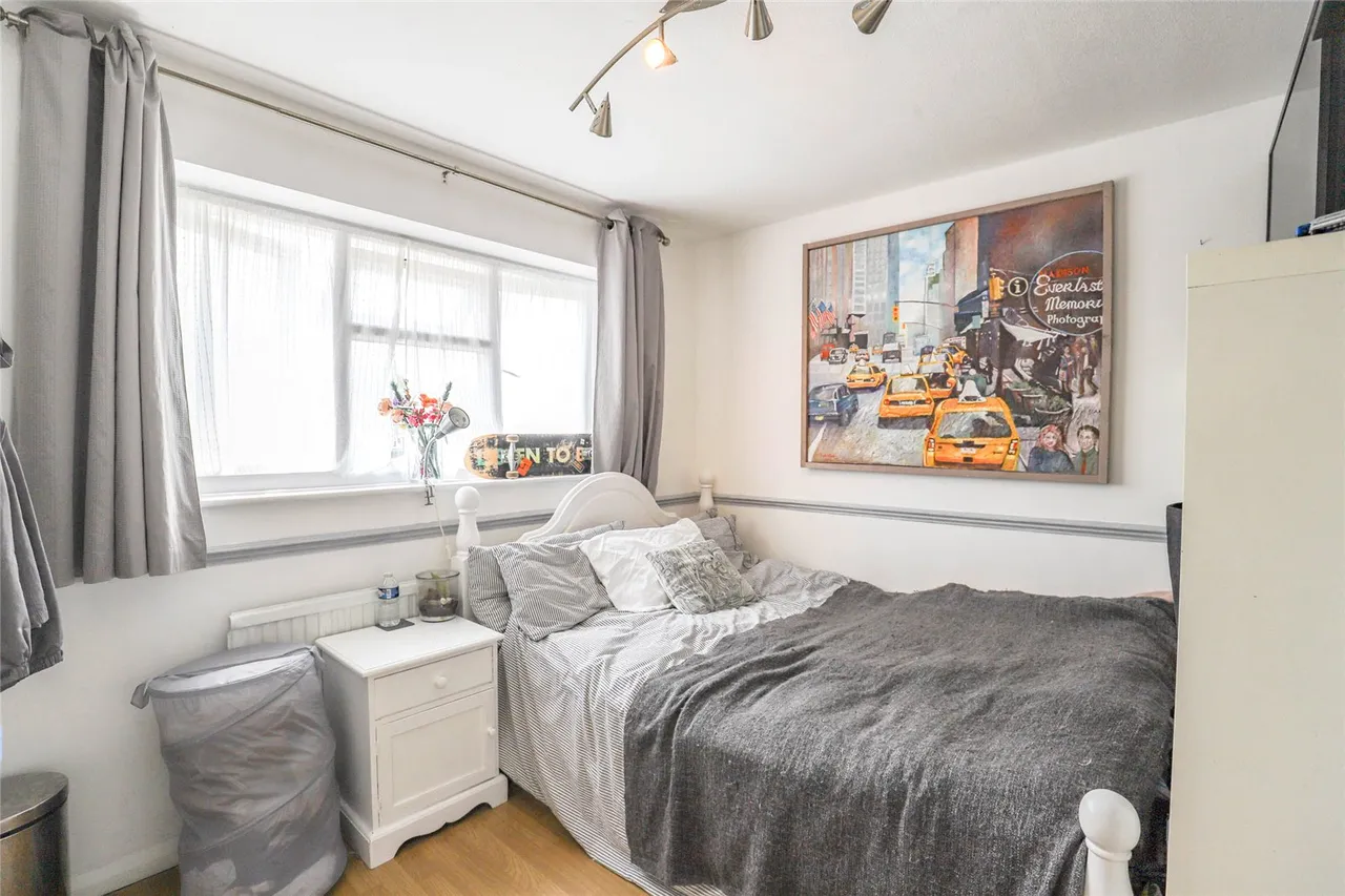 Drakes Drive, St. Albans, Hertfordshire, AL1 5AG, photo 8