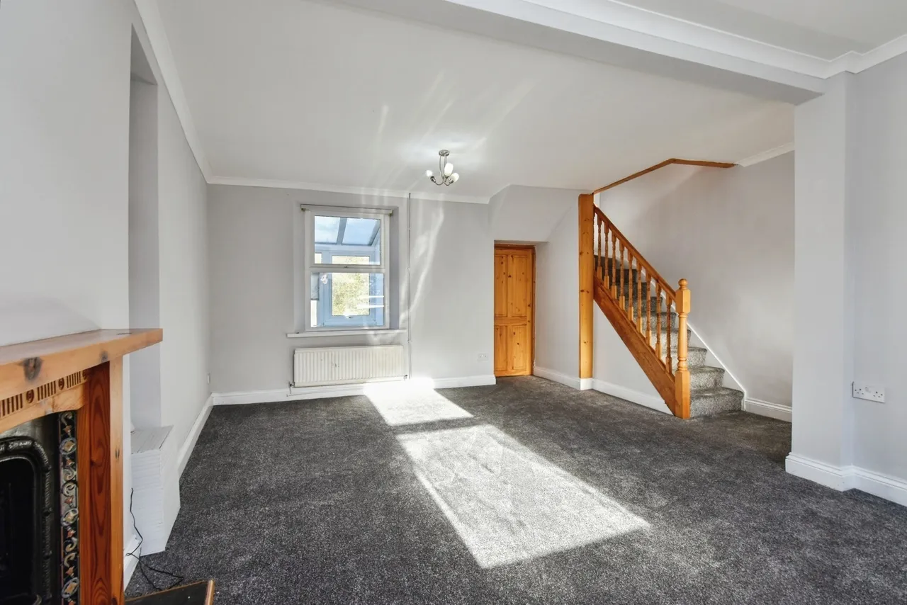 Ammanford Road, Tycroes, SA18, photo 6