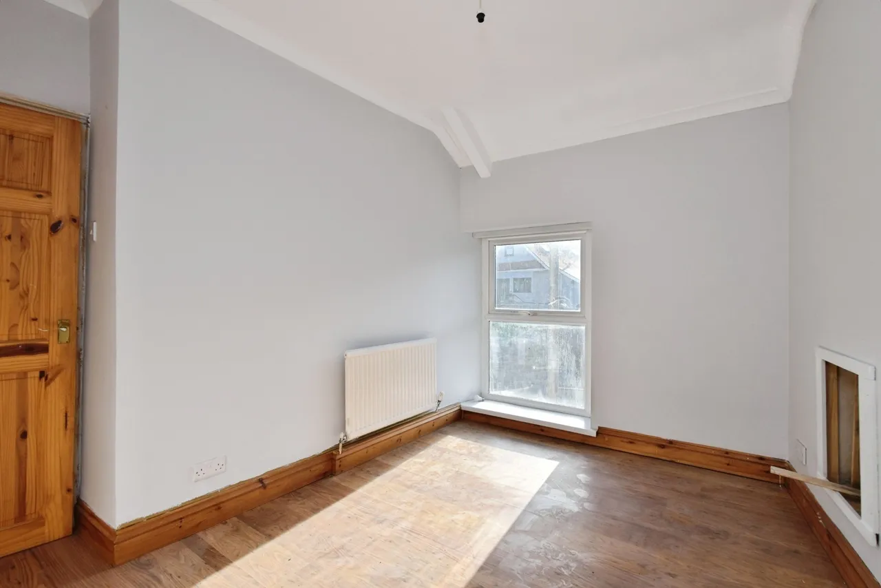 Ammanford Road, Tycroes, SA18, photo 14