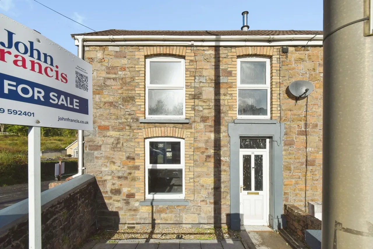 Ammanford Road, Tycroes, SA18, photo 2