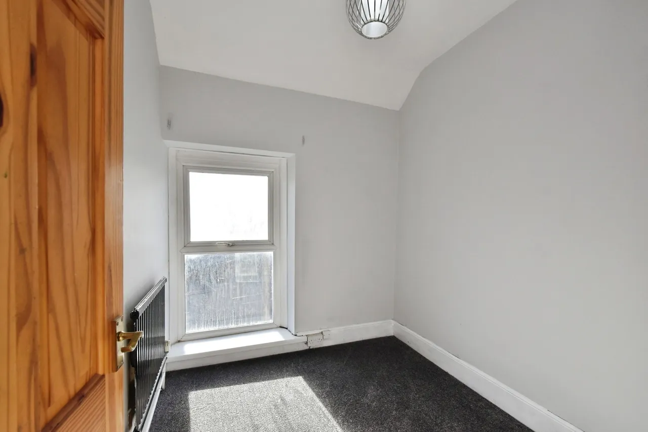 Ammanford Road, Tycroes, SA18, photo 16