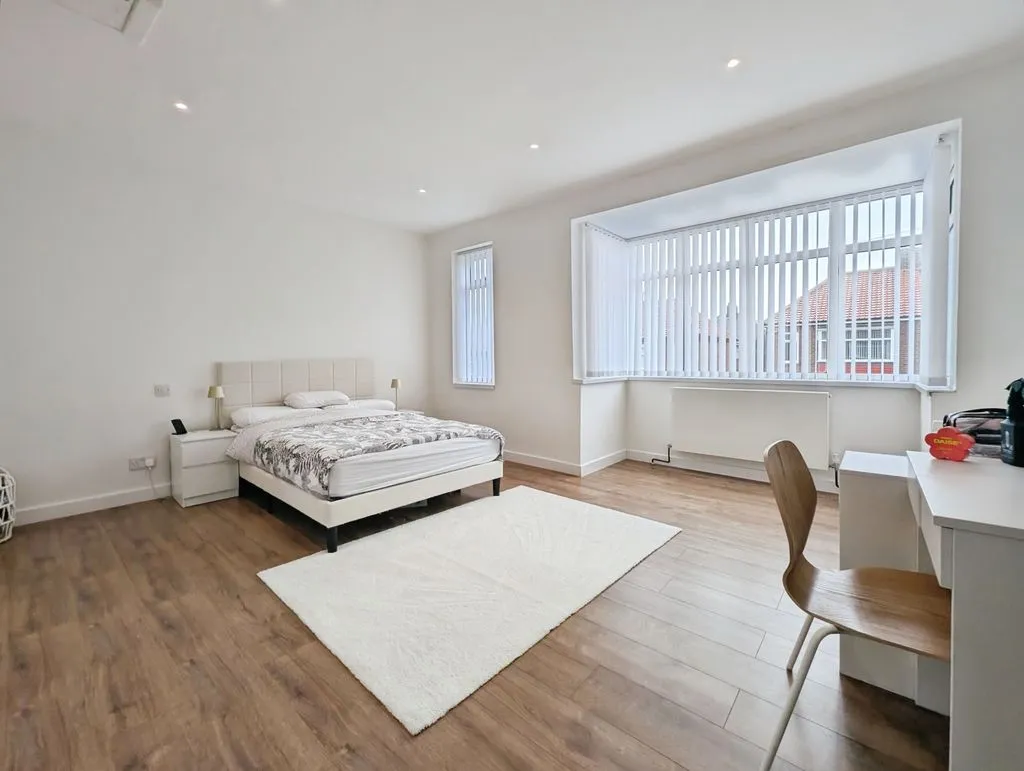 Newcastle Upon Tyne NE5 3LR, NE5, photo 11