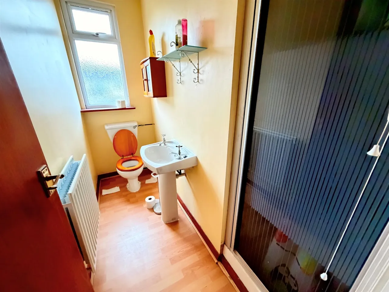 Adelaide Gardens, Romford, Essex RM6 6SS, photo 9