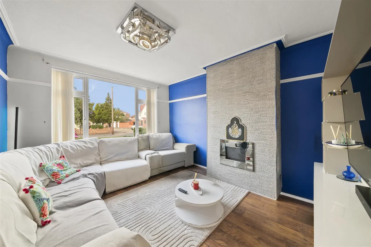 Ellerdine Road, Hounslow, photo 2