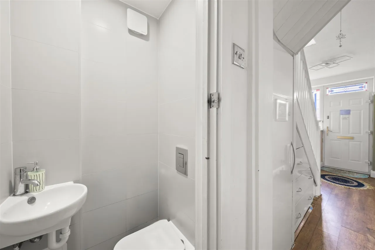 Ellerdine Road, Hounslow, photo 11