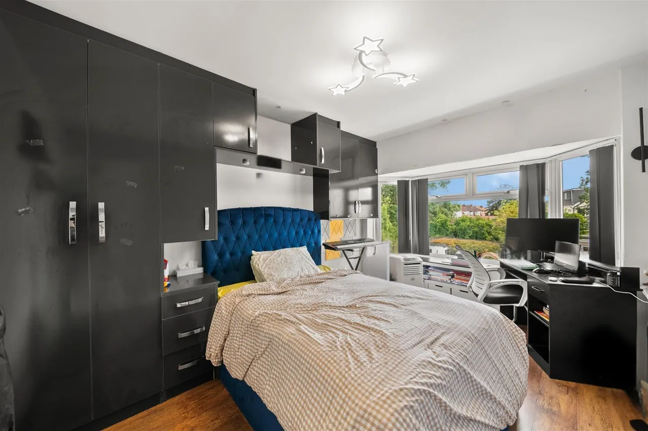 Ellerdine Road, Hounslow, photo 6