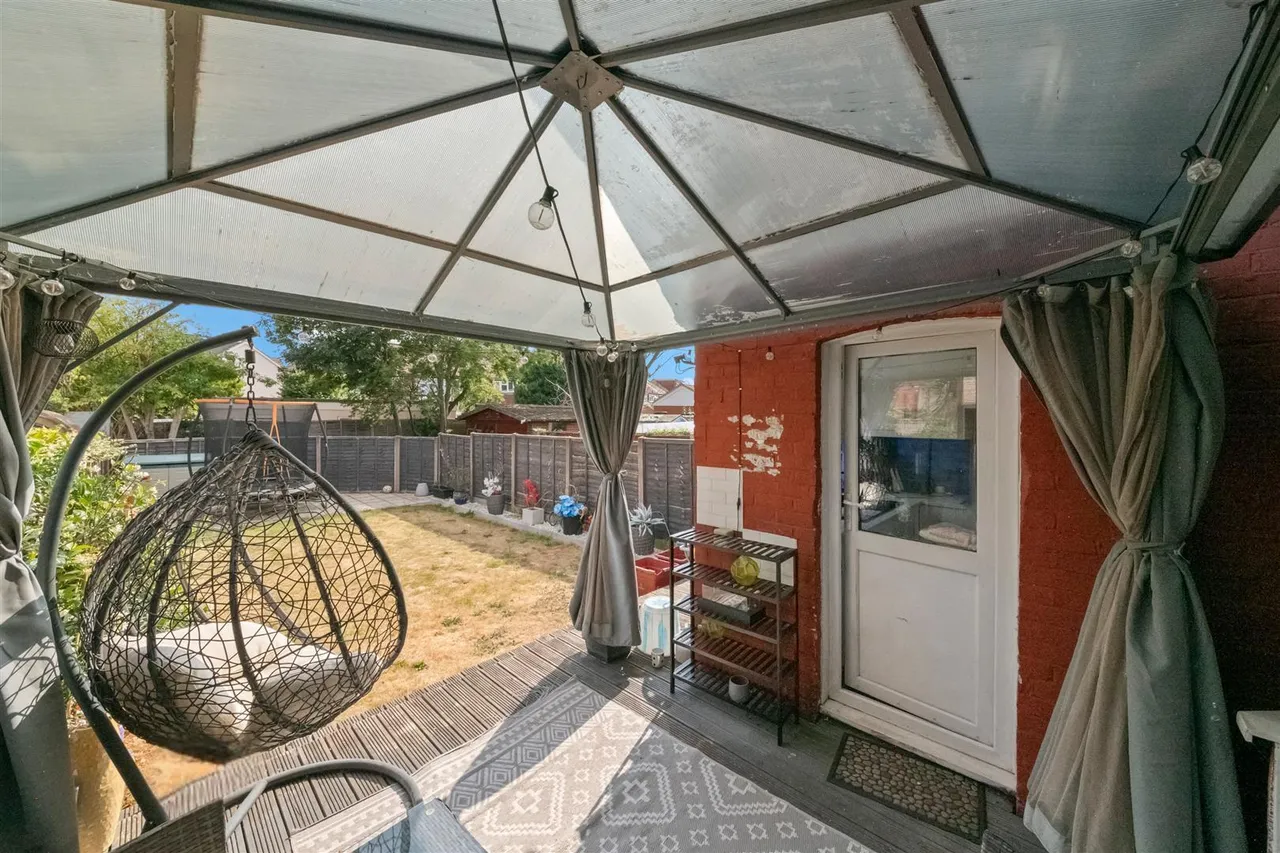 Ellerdine Road, Hounslow, photo 14