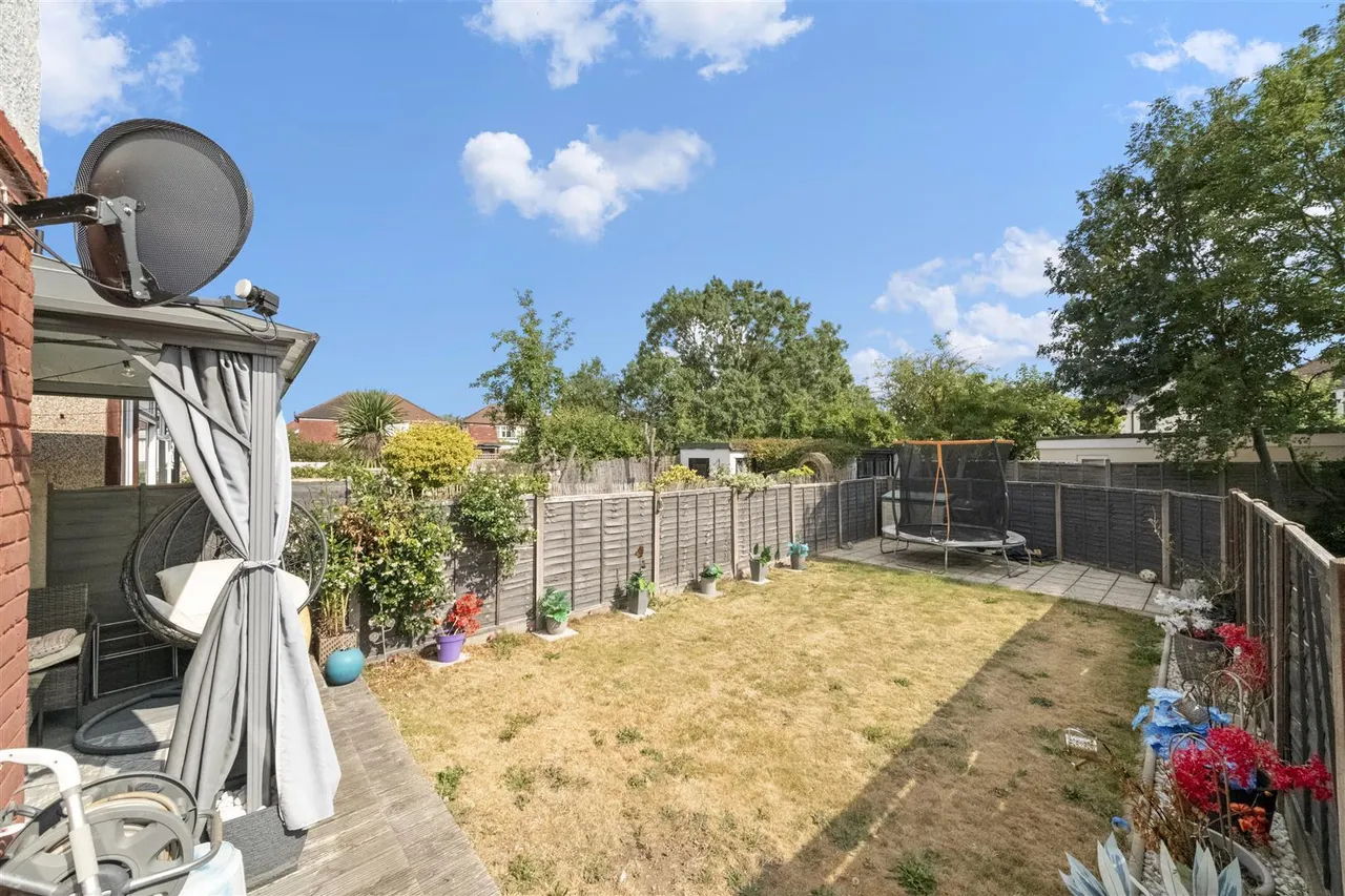 Ellerdine Road, Hounslow, photo 12