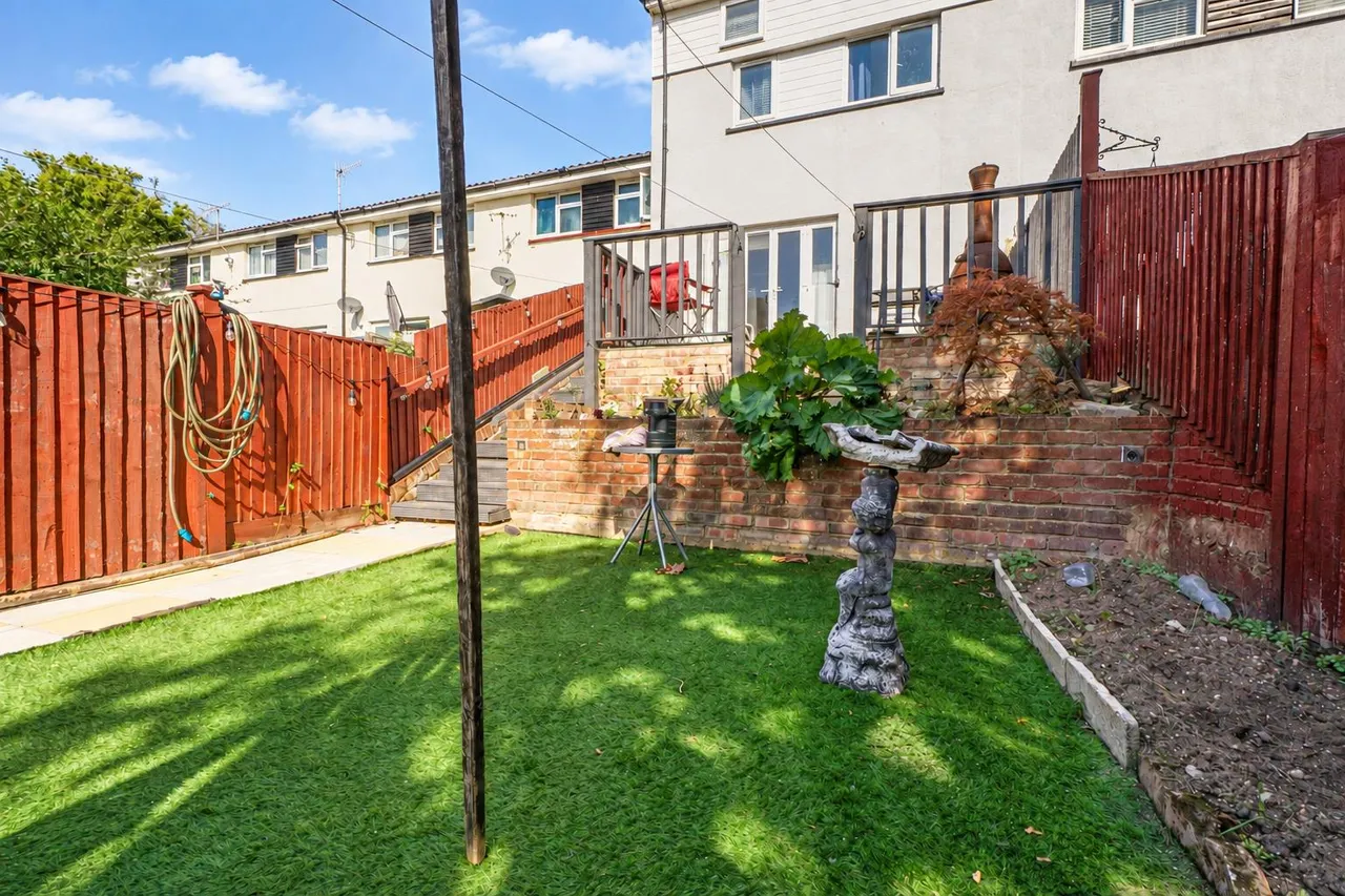 Kent Road, St. Leonards-On-Sea, photo 11