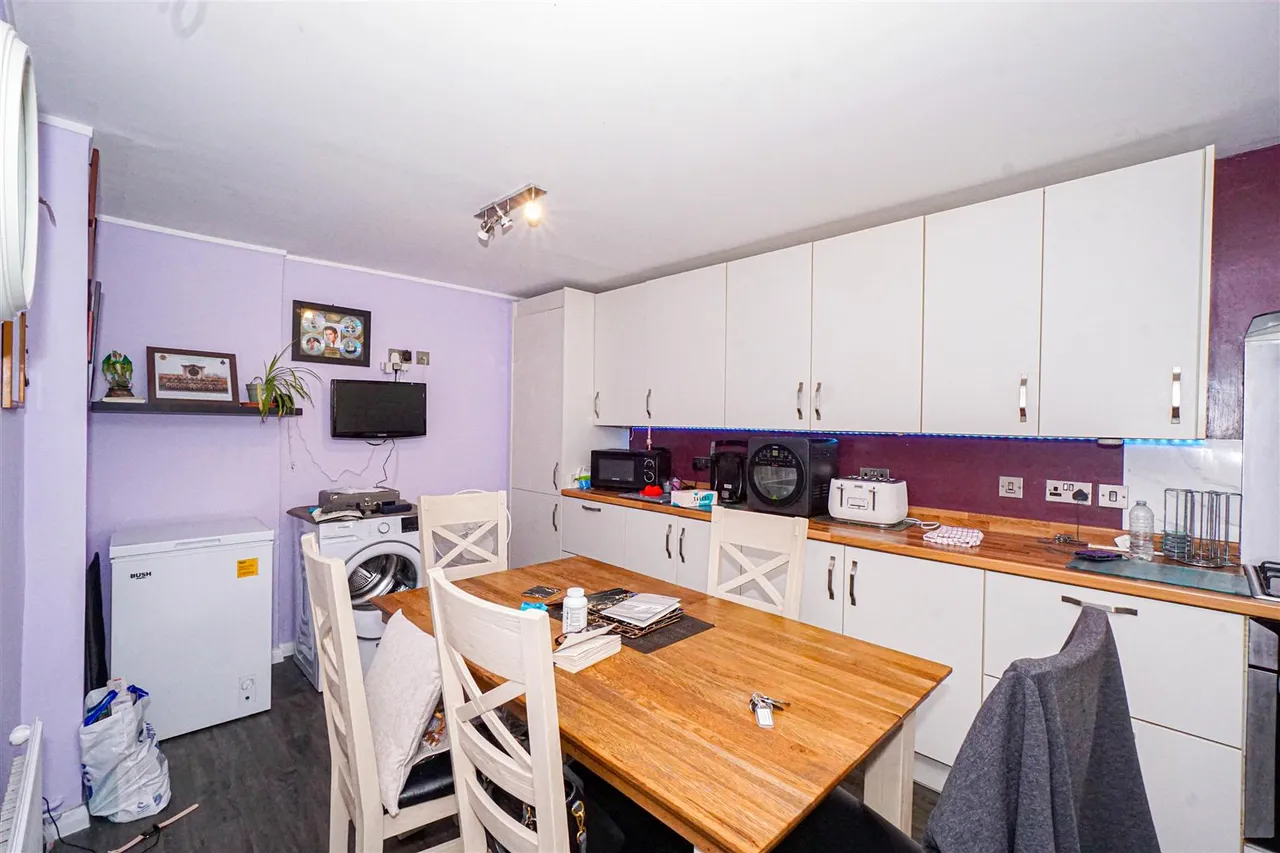 Kent Road, St. Leonards-On-Sea, photo 13