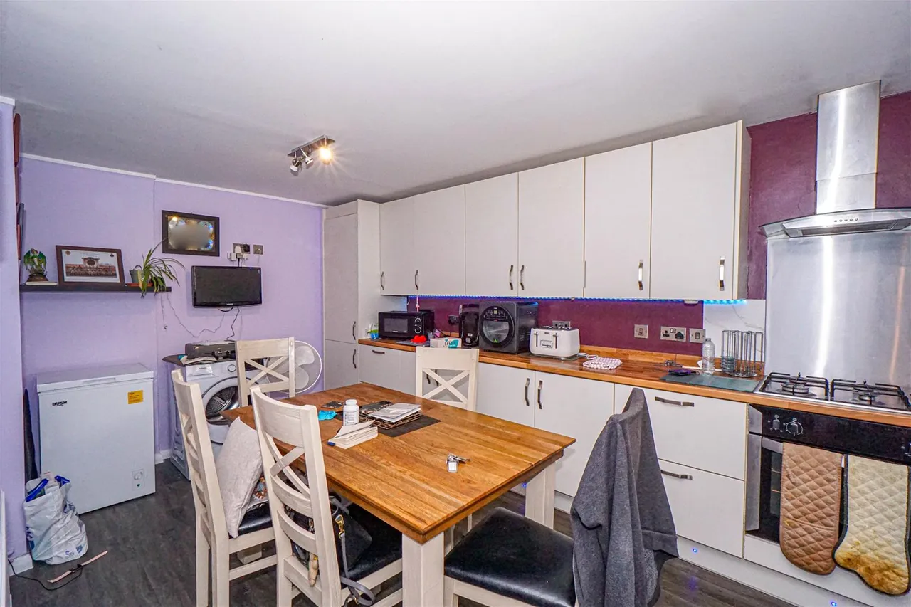 Kent Road, St. Leonards-On-Sea, photo 12